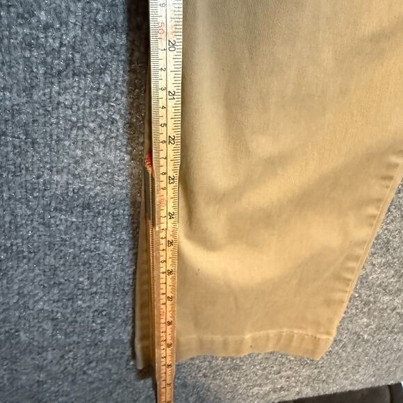 Lee Pants Mens 40x32 Beige Extreme Motion MVP Relaxed Straight Chinos Stretch - Picture 9 of 11